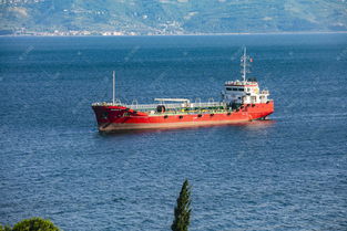 海上紅色游輪高清攝影大圖賞析與航空國際貨運代理的現代物流圖景